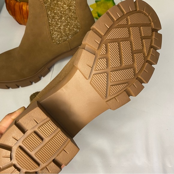 Steve Madden Hayle Pull Chelsea Booties Size 10 - Picture 13 of 16